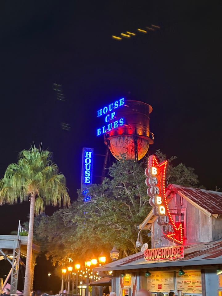 New Florida Law Now Enforced at All Disney World Restaurants